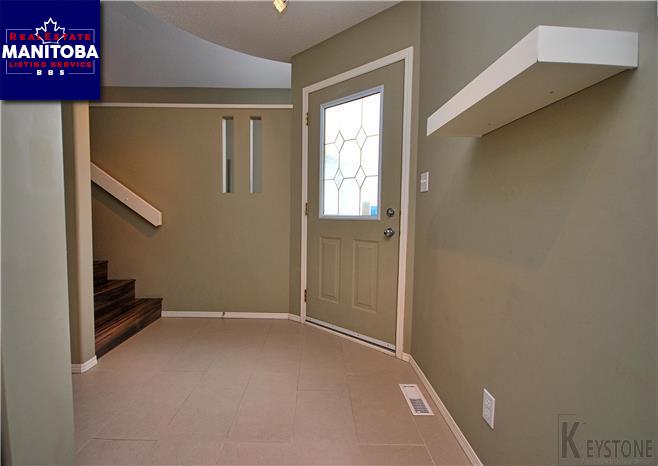 Property 26 Francois Muller Pl img1