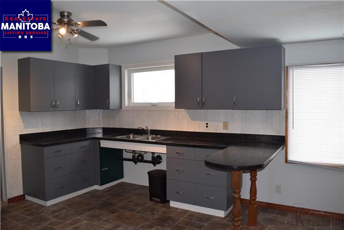 Property 304 Stanley Ave img1