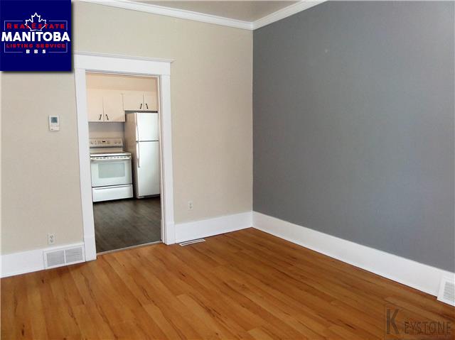 Property 923 Boyd Ave img1