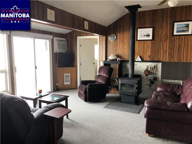138 Valhop Dr, Dauphin