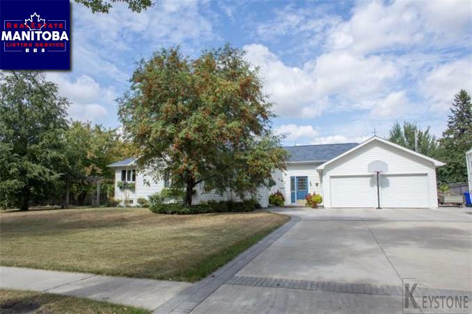 Property 261 6th Ave Ne img1