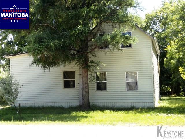 Property 565 Leslie Ave img1