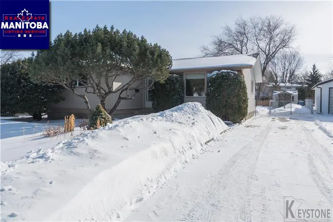 18 Leeds Ave, Winnipeg