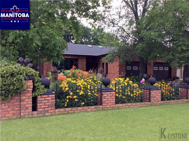 Property 8 Sherwood Pl Main image