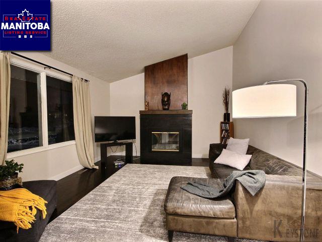 Property 177 Moore Ave img1