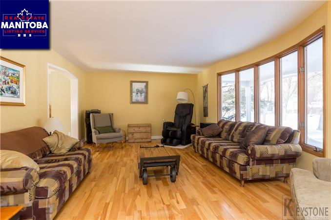 Property 18 Holdsworth Ave img1