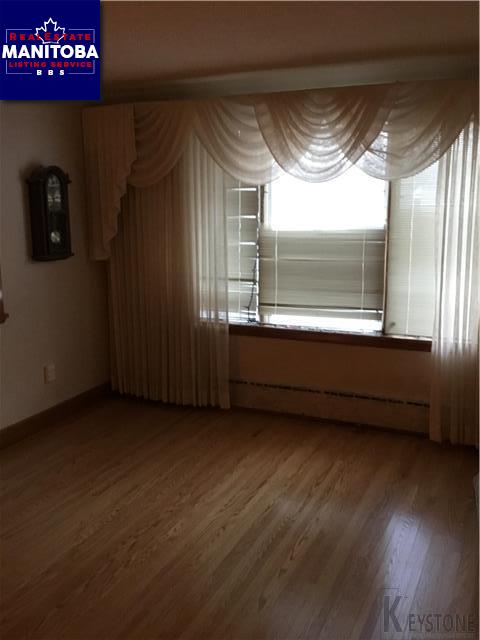 Property 983 Inkster Blvd img1