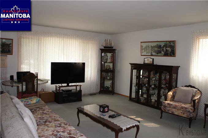 Property 660 Isbister St img1