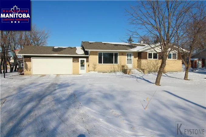 1419 Ravelston Ave, Winnipeg