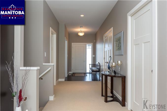 Property 30 70 Oak Forest Cr img1