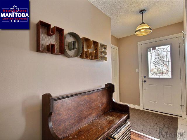 Property 115 Alwood Cr img1