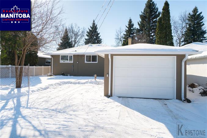 Property 549 Dunrobin Ave img1