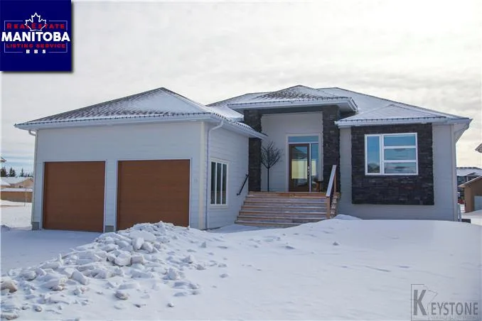 14 Oriole Ave, Steinbach