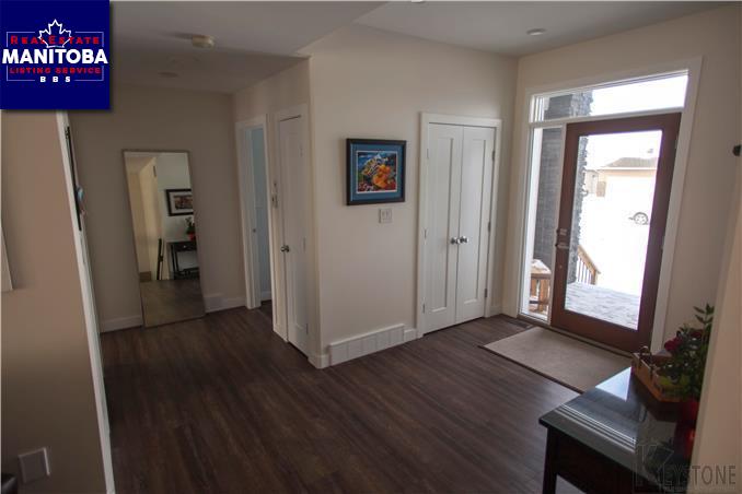 Property 14 Oriole Ave img1