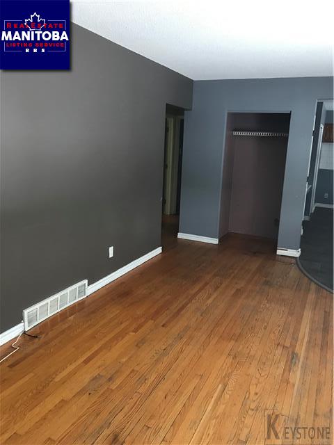 Property 140 Brelade St img1