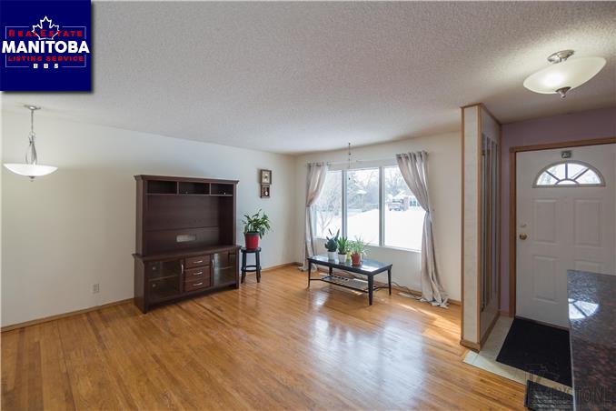 Property 10 Brighton Crt img1