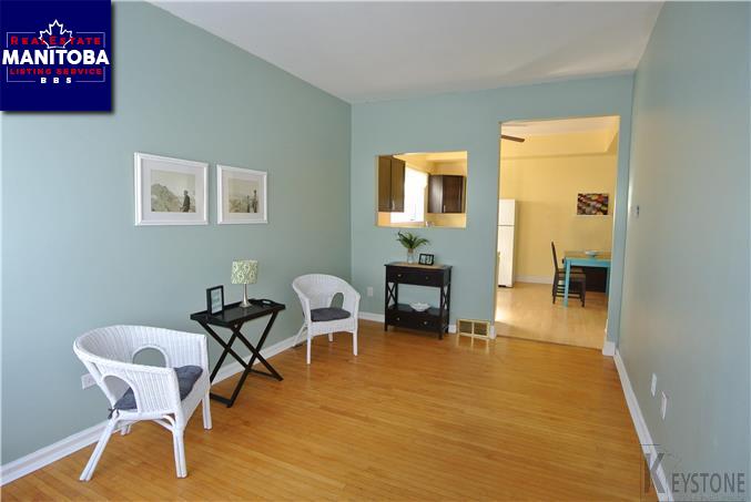 Property 442 King Edward St img1