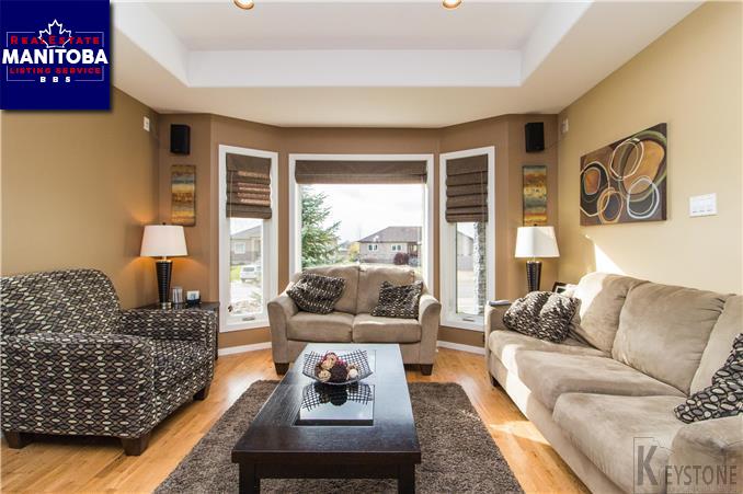 Property 25 Fossil Way img1