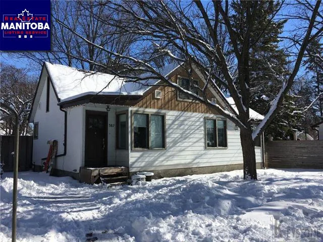 587 Community Row, Winnipeg