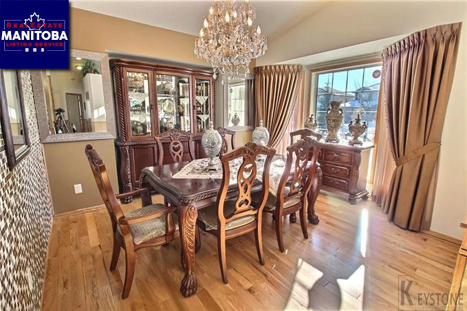 Property 115 Mardena Cr img1