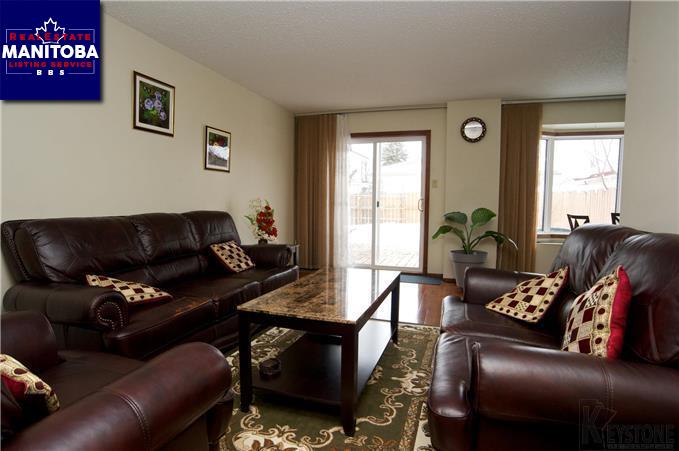 Property 52 Holiday Pl img1