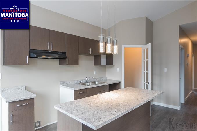 Property 325 Union Ave img1