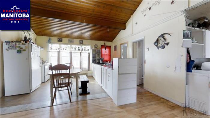 Property 5 Lakeshore Bay E img1