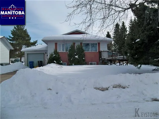 123 Henry Ave, Dauphin