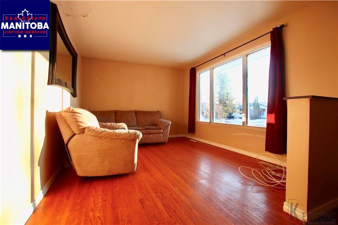 Property 14 Burnaby Bay img1