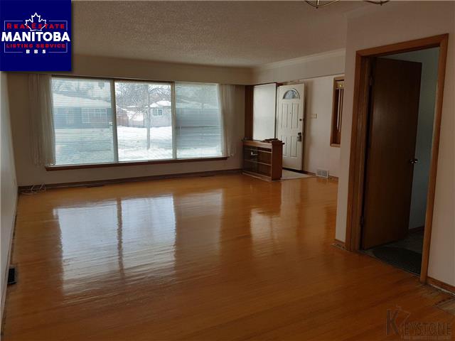 Property 37 Dahlia Ave img1