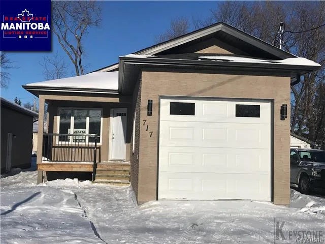 717 Eaton Ave, Selkirk