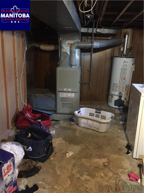 Property 446 Lansdowne Ave img1