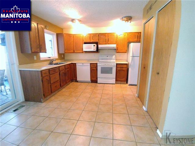 Property 40 Highgate Cr img1