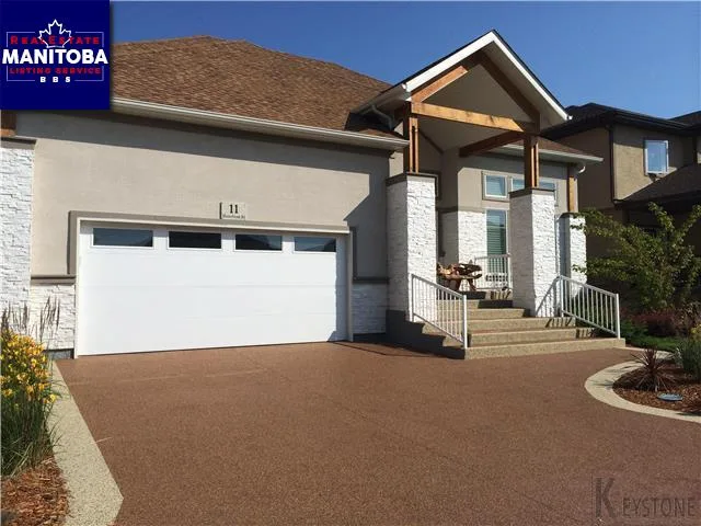 11 Hunterbrook Rd, Winnipeg