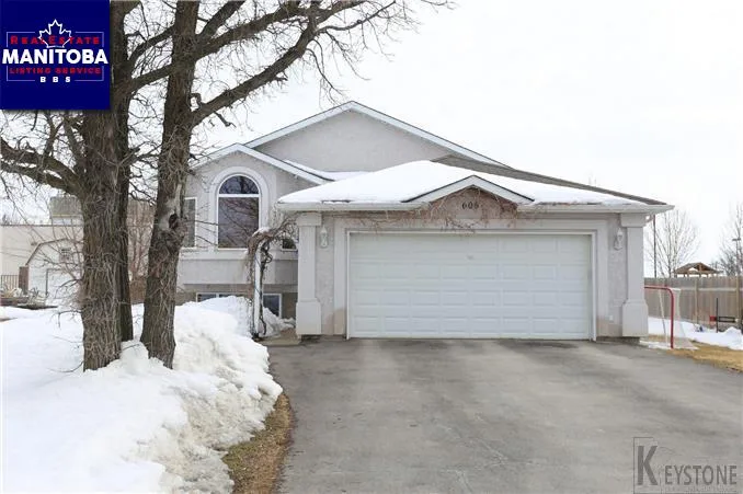 4 Bed House for Sale at 606 1st St E, Stonewall, MB - MLS® #1806614