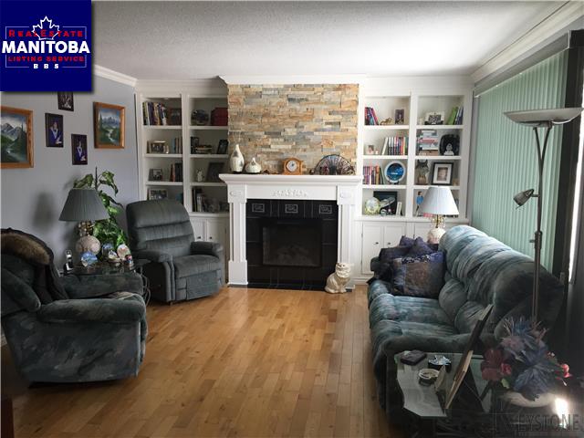 Property 677 11th Ave img1