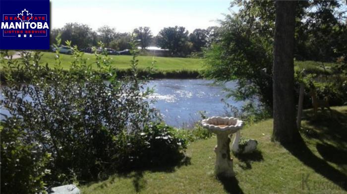 Property 2 Bush Park img1