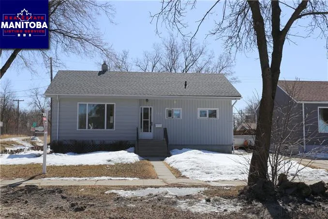 332 Regal Ave, Winnipeg