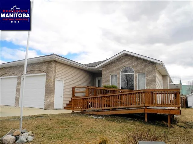 4 Bed House for Sale at 234 Pine Bay, Winkler, MB - MLS® #1806933