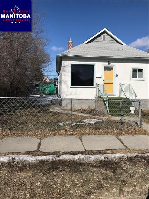 Property 1531 Ross Ave W img1