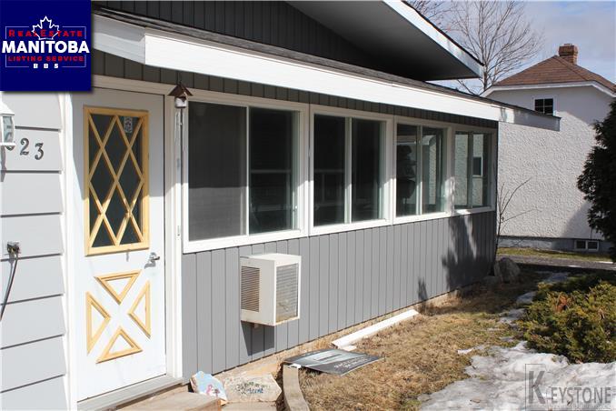 Property 623 Dale Ave img1