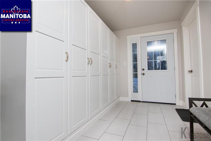 Property 42080 Heritage Lane img1