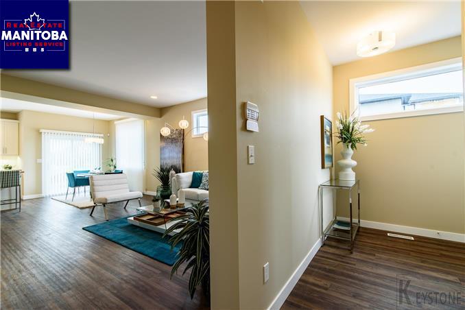 Property 327 El Tassi Dr img1