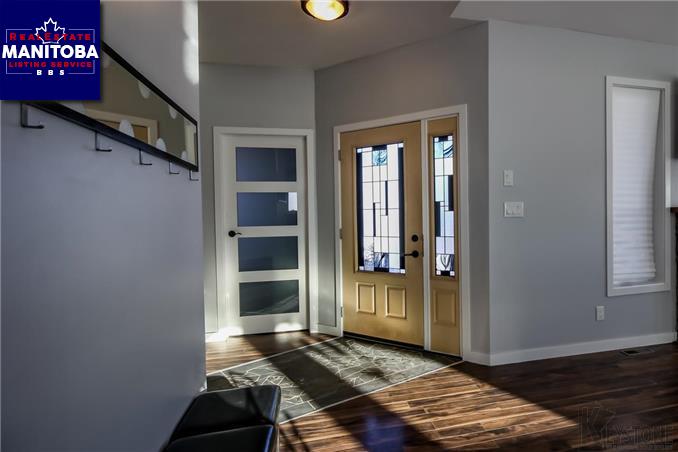 Property 110 7th Ave img1