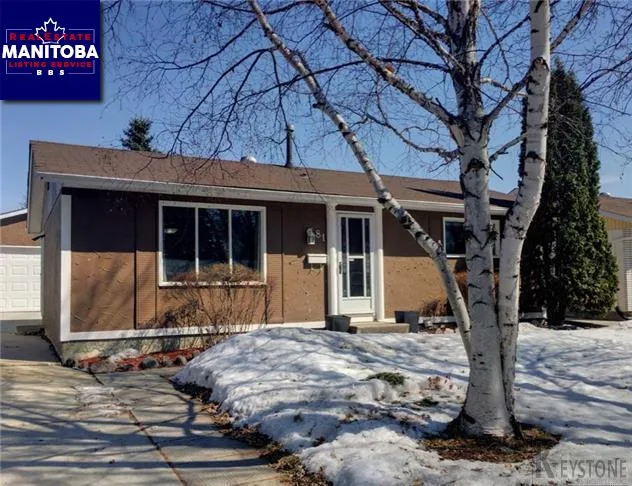 81 Summerfield Way, Winnipeg