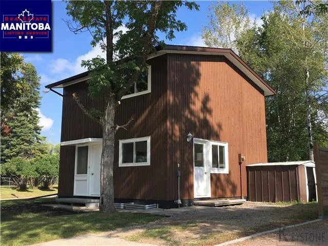 15 Alexander Ave, Pinawa