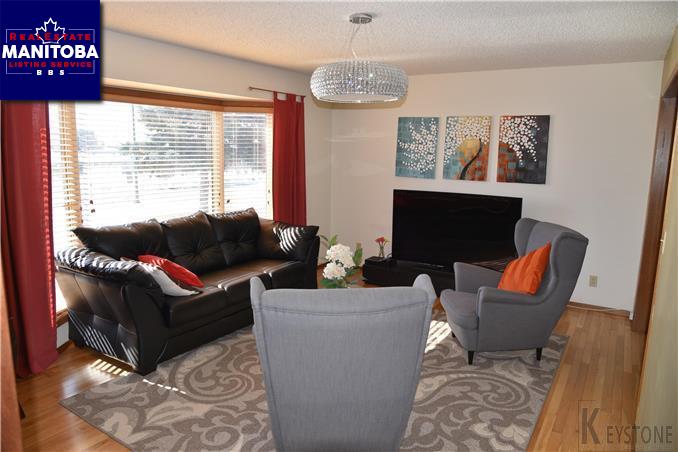 Property 75 Bluewater Cr img1