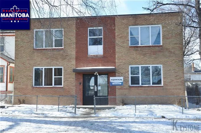 698 Furby St, Winnipeg