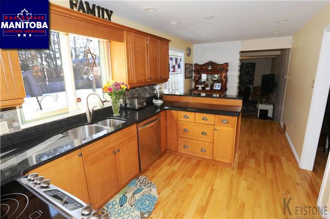 Property 3094 Assiniboine Ave img1