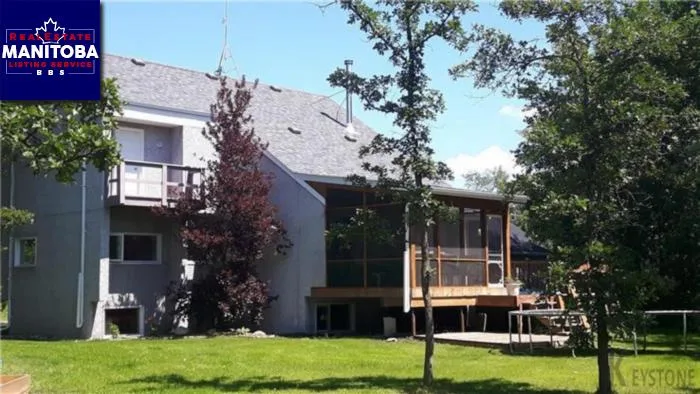 32064 28 Rd E, Kleefeld